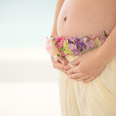 souvenir photoが撮影した「ビーチでのマタニティフォト」の写真