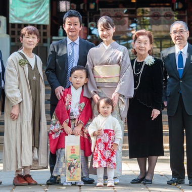 スタジオαが出張撮影した「子ども撮影」の家族写真