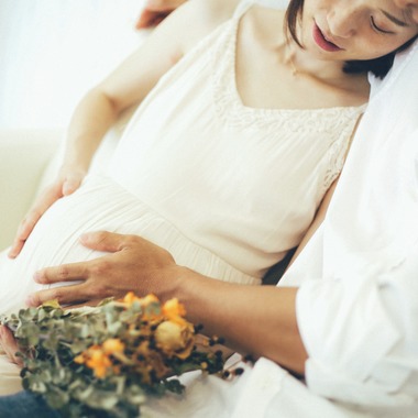 出張撮影HUG TIMEが撮影した「自宅&スタジオHUGME&湘南海でマタニティフォト♪車で送迎します♪」の写真