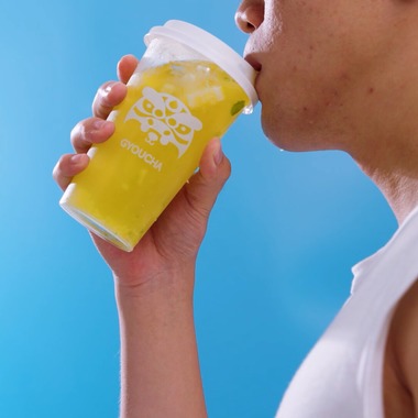 ジョン ソンミンが撮影した「ケーキとフルーツティー」の写真