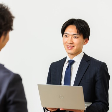 松井シンジが撮影した「インタビュー・ミーティング撮影」の写真