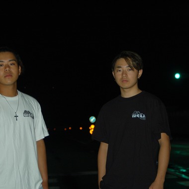 岩瀬佑也が撮影した「夜は大好きです」の写真