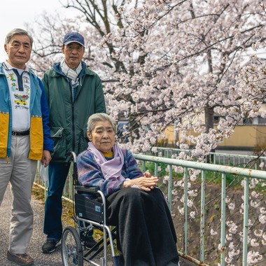 上倉達也が撮影した「2022　桜家族写真」の写真