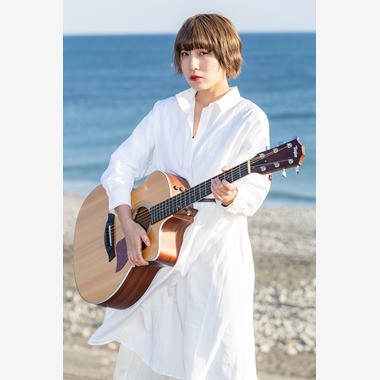 酒井 真於が撮影した「海辺アー写」の写真