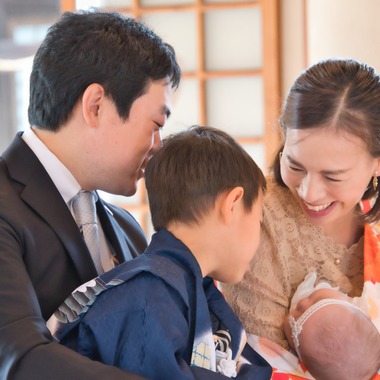 坂田年彦が出張撮影した「七五三・お宮参り」の家族写真