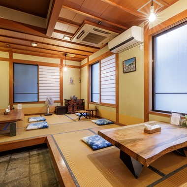 内田　雄一が撮影した「飲食店内観撮影」の写真