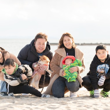 福永写真事務所が撮影した「家族写真（須磨海岸）」の写真
