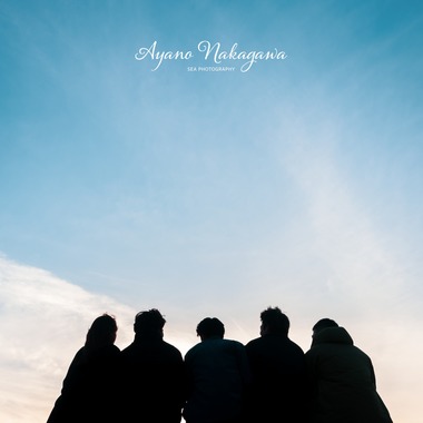 中川彩乃が出張撮影した「ビーチサイドポートレート」の家族写真