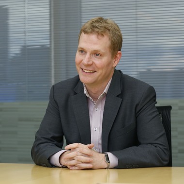 村田わかな広告写真が撮影した「日経Gooday インタビュー」の写真