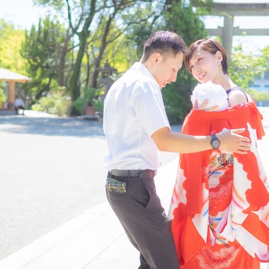 岩本隆之が出張撮影した「お宮参り撮影」の家族写真