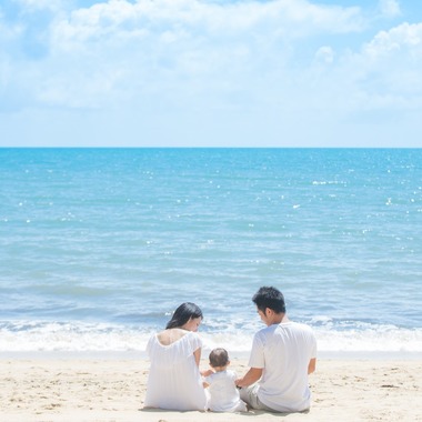 スマイルケアンズが撮影した「ケアンズのビーチで１歳のお誕生日フォト」の写真