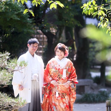 KIKIウェディングが撮影した「仲睦まじく」のウェディングフォト