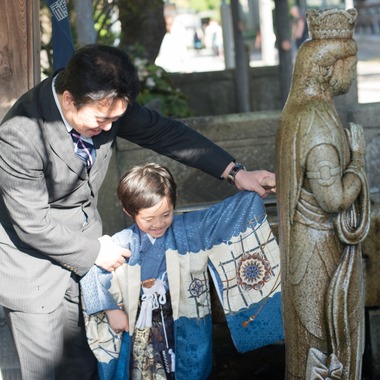 藤原和彦が撮影した「活気あふれる柴又帝釈天」の写真