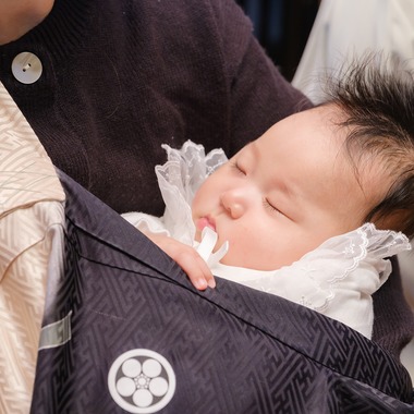 高夏写真店が出張撮影した「お宮参りの撮影」の家族写真