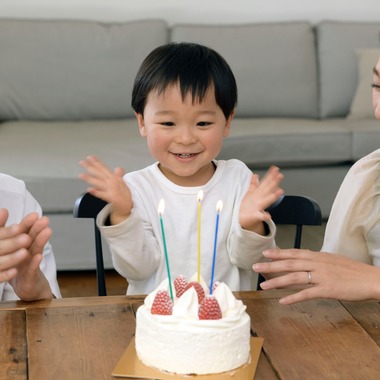 CREATIVE HOUSEが出張撮影した「バースデーフォト」の家族写真