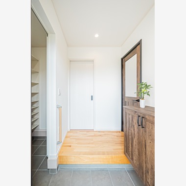 出張撮影 中村まみこが撮影した「吹き抜けの一軒家 物件撮影」の写真