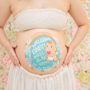 スマイルグローバルフォトが撮影した「マタニティフォト in スタジオ」の写真