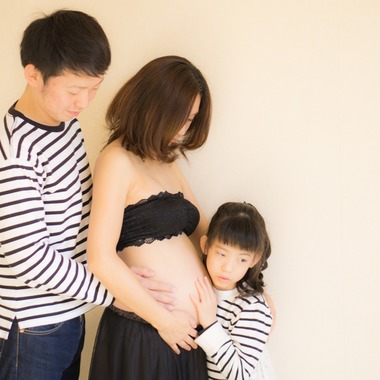 出張撮影サービス　kuro NICO cameraが撮影した「ご自宅スタジオ☆マタニティフォト＠三重」の写真