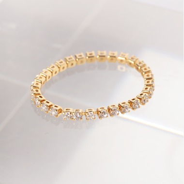 大野　恵敏が撮影した「商品撮影（アパレル ）」の写真