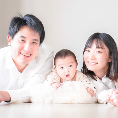 新津帯刀が出張撮影した「Family」の家族写真