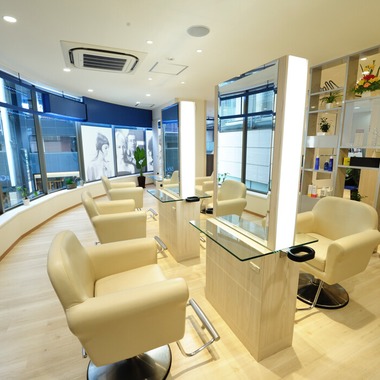 有限会社　澤田スタジオが撮影した「ヘアーサロン」の写真