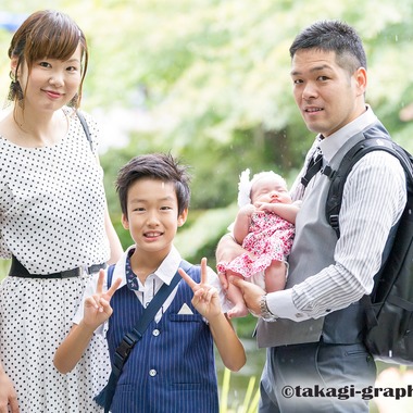 タカギグラフィックアーツが出張撮影した「出張撮影」の家族写真