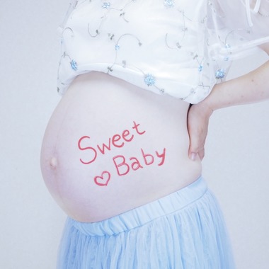 CREATIVE HOUSEが出張撮影した「マタニティフォト」の家族写真