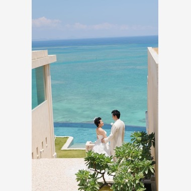 Photo taken by Avenir - Beach Photo wedding