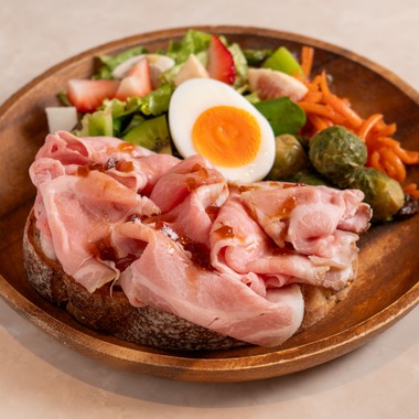 荻原　祐之が撮影した「ダイニングカフェ　テイクアウトメニュー撮影」の写真