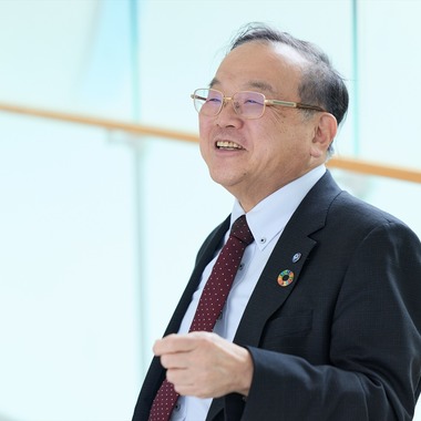 SHO HASEGAWAが撮影した「大阪大学教授・アース製薬社長対談インタビュー」の写真