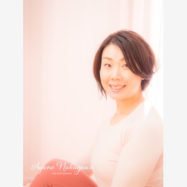 中川彩乃が出張撮影した「ビーチサイドポートレート」の家族写真