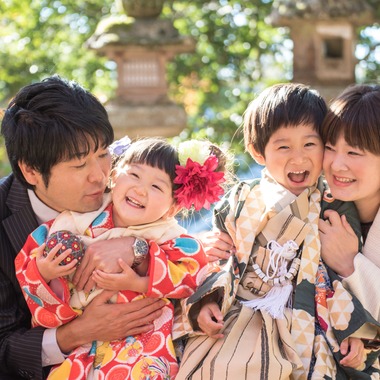 まんまるフォトが出張撮影した「七五三写真」の家族写真