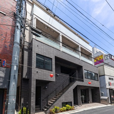 中村一人が撮影した「新築竣工写真；テナントビル（賃貸住戸あり）」の写真