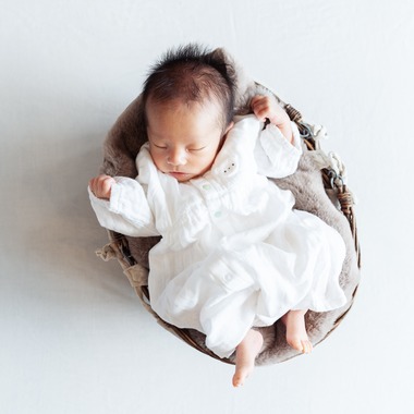 シコロハルナが撮影した「ニューボーンフォト」の写真