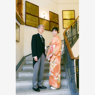 荻山 拓也が撮影した「ご主人の記念日に晴れ着で自然なご夫婦の写真を撮影！」の写真