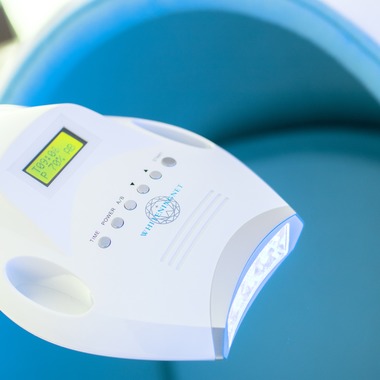 三好治輝が撮影した「ホワイトニングサロン」の写真