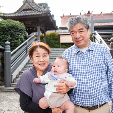 山下　剛が出張撮影した「お宮参り撮影」の家族写真