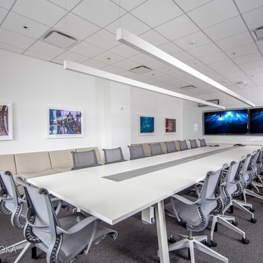 富岡敦が撮影した「ニューヨーク　ラジオ局　撮影」の写真