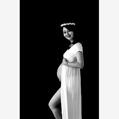 サキヤマ リエが出張撮影した「ご夫婦でのマタニティフォト・エレガントな雰囲気で」の家族写真