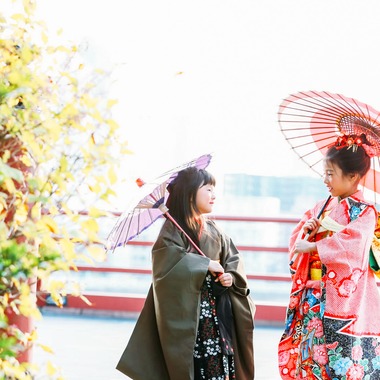 出張撮影HUG TIMEが撮影した「七五三お詣り撮影〜多摩浅間神社〜」の写真