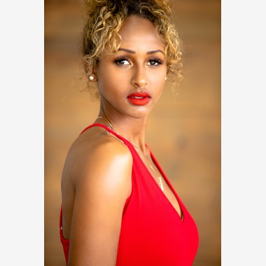 ショーン サムリンが撮影した「スタジオ人物」の写真