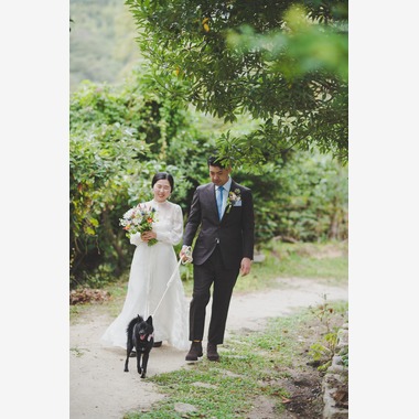 Photo taken by Itsumi Okayasu Photography - Weeding in Hiroshima 2022.10