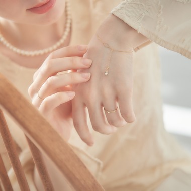 冨永豊貴が撮影した「アクセサリーメーカー宣材撮影」の写真