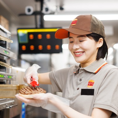 Yusuke Usuiが撮影した「マイナビバイト様 バーガーキング 求人広告撮影」の写真