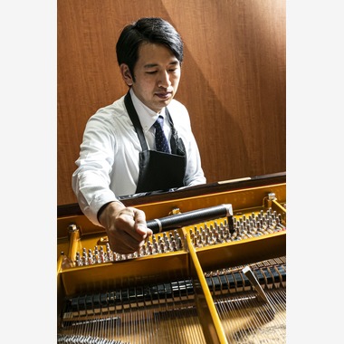 布川航太が撮影した「職人撮影-調律師」の写真