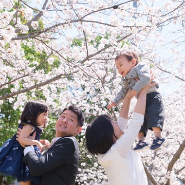 高夏写真店が出張撮影した「家族写真の撮影」の家族写真