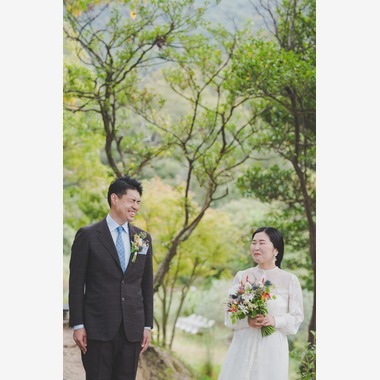 Photo taken by Itsumi Okayasu Photography - Weeding in Hiroshima 2022.10