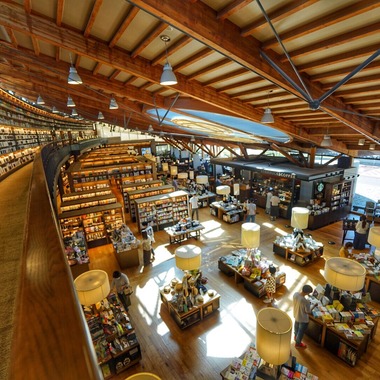 鶴原元気が撮影した「蔦屋書店　武雄市図書館」の写真