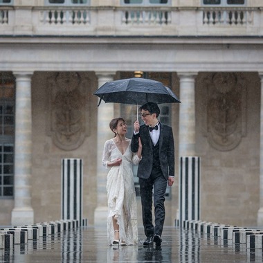 Photo taken by Petite Nao Photography - Photo-wedding in Paris - fall version
