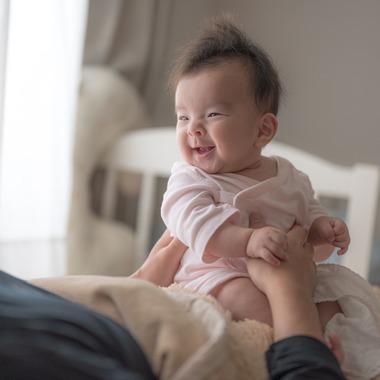 高木勇斗が出張撮影した「赤ちゃん」の家族写真